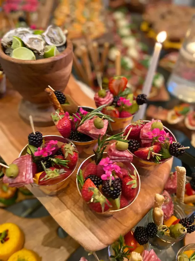 Mansions/Houses: Cyrus Estate 25