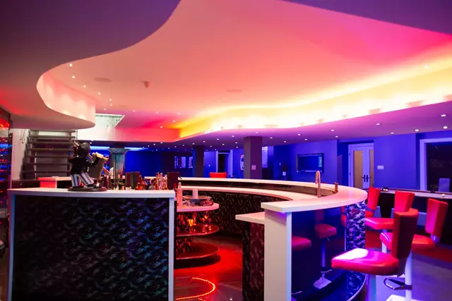 Mansions/Houses: Cyrus Estate 20