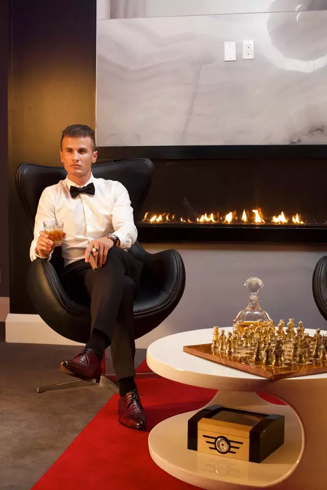 Mansions/Houses: Cyrus Estate 24