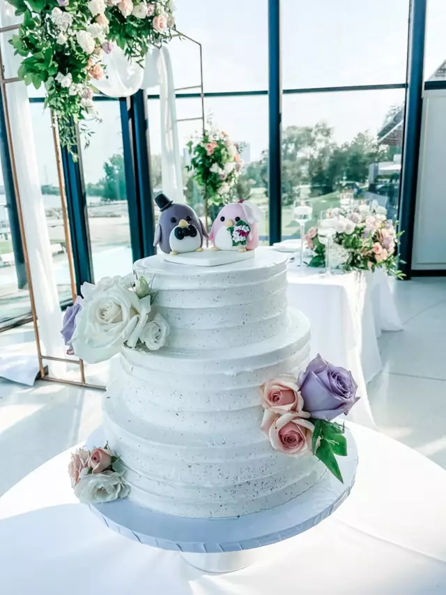 Wedding Cakes: Daan Go Cake Lab 5