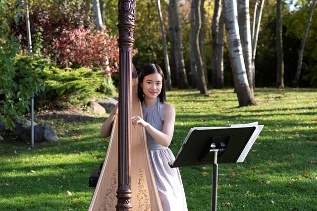 Live Music & Bands: Denise Fung, Harpist 14