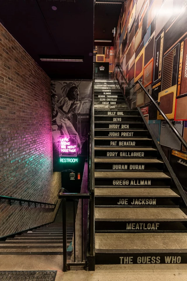 Special Event Venues: El Mocambo 22