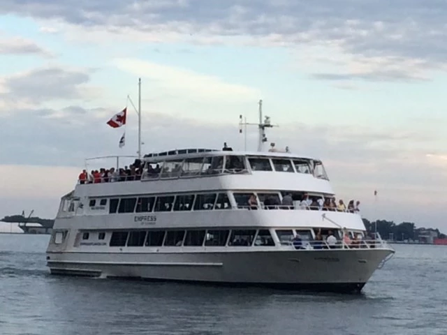 Cruise Ship/Yachts: Empress of Canada 19