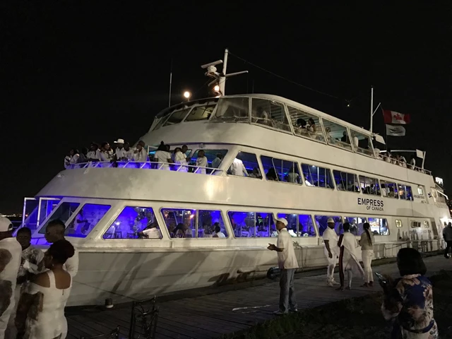 Cruise Ship/Yachts: Empress of Canada 3