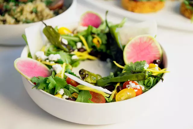 Wedding Caterers: Encore Catering 17