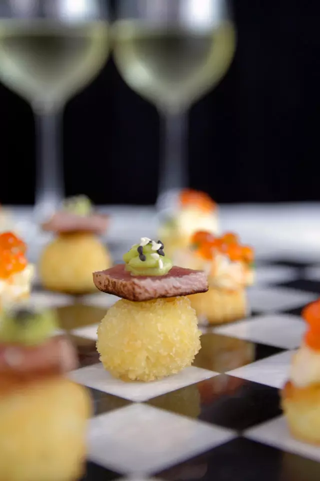 Wedding Caterers: Encore Catering 13