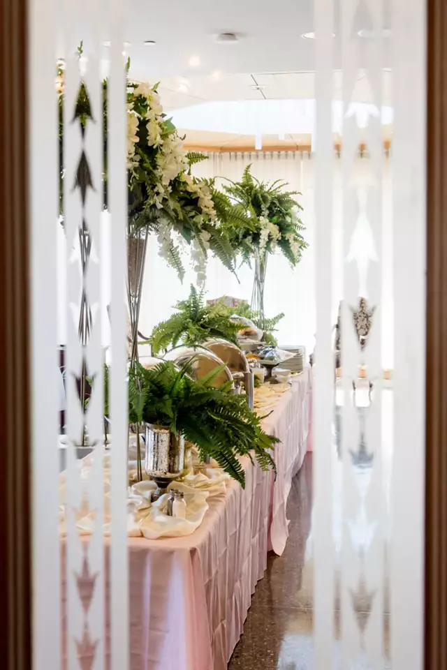 Full Service Caterers: Feast Your Eyes 24