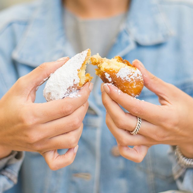 Food Trucks: Funnel Cake Express 19