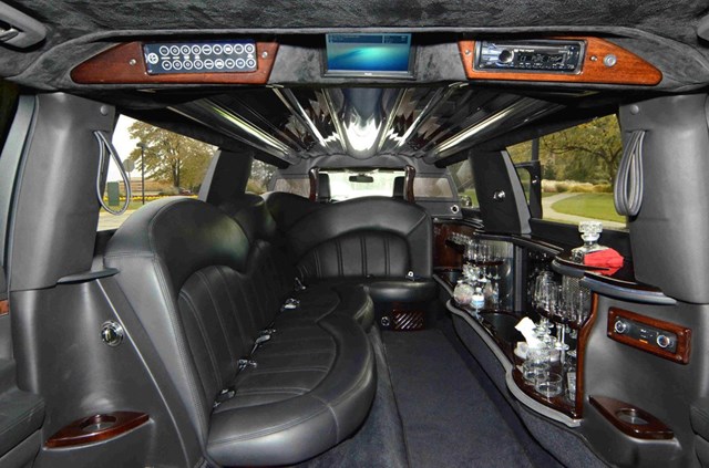 Limousines: GTN Partners Chauffeured Coach & Limo Services 21