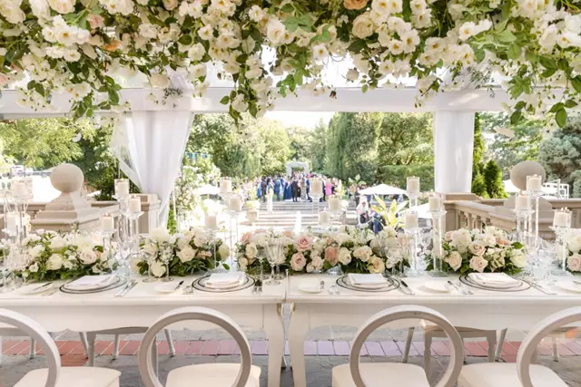 Mansions/Houses: Graydon Hall Manor 2