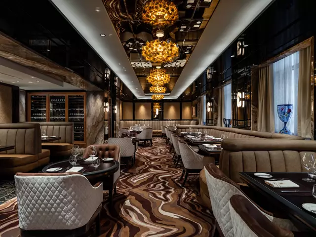 Restaurants: Harbour 60 5