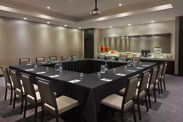 Hotels: Hilton Toronto/Markham Suites 4