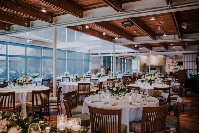 Special Event Venues: Island Yacht Club 19