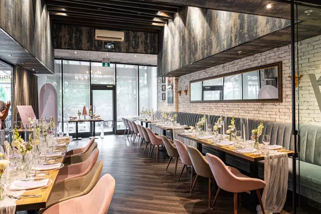 Restaurants: La Vecchia Lakeshore 4