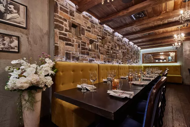 Restaurants: La Vecchia Ristorante 3