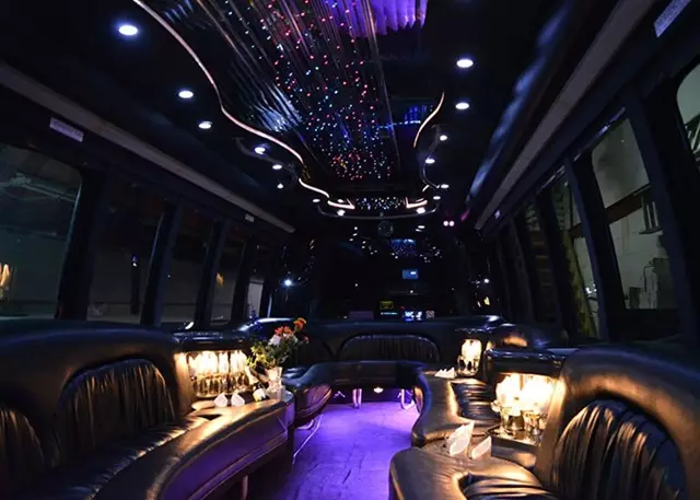 Limousines: Limousine Rentals Toronto 5
