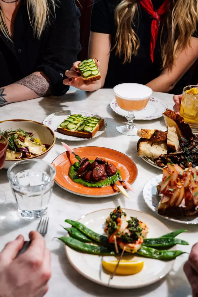 Restaurants: Lisbon Hotel 2