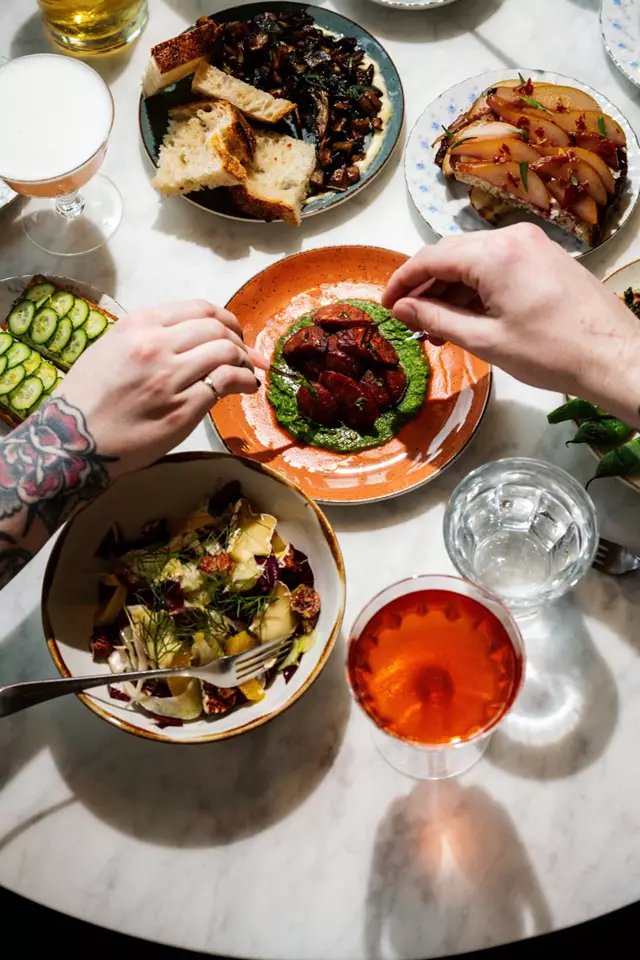 Restaurants: Lisbon Hotel 5