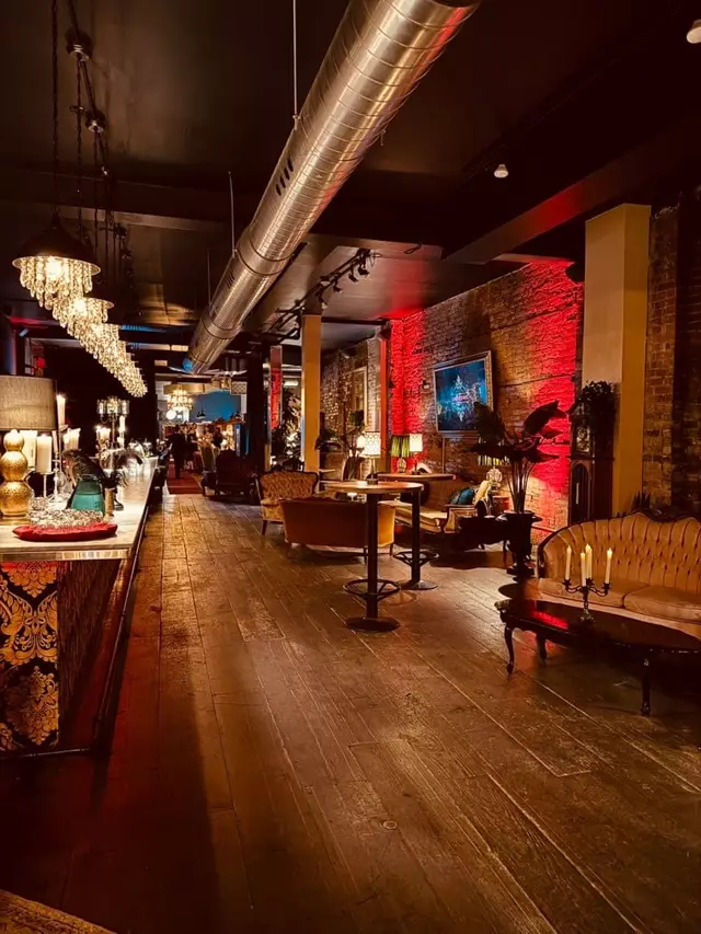 Restaurants: MY HOUSE Lounge & Events 3