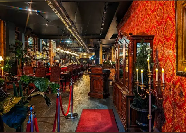 Restaurants: MY HOUSE Lounge & Events 2