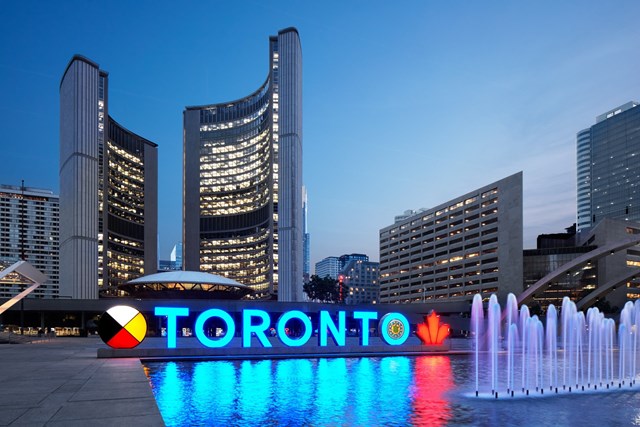 Hotels: Marriott Downtown at CF Toronto Eaton Centre 11