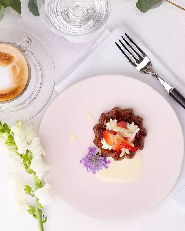 Full Service Caterers: McEwan Catering 19