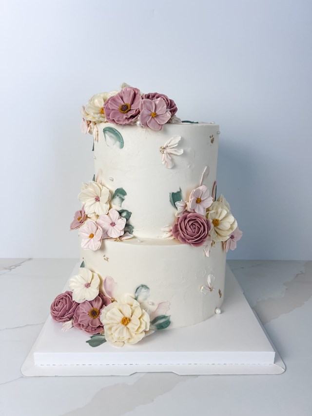 Wedding Cakes: Minnie’s Cakery 2