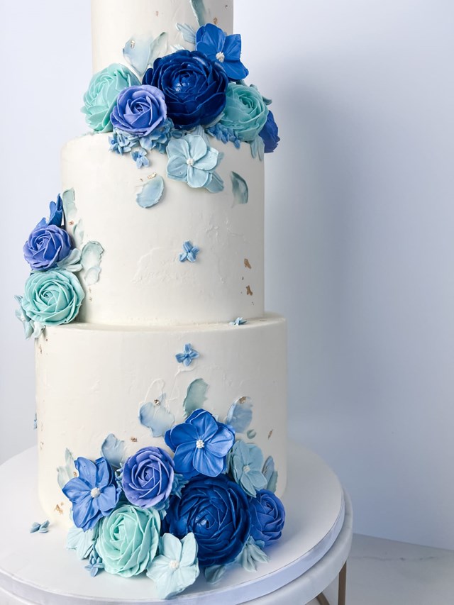 Wedding Cakes: Minnie’s Cakery 1