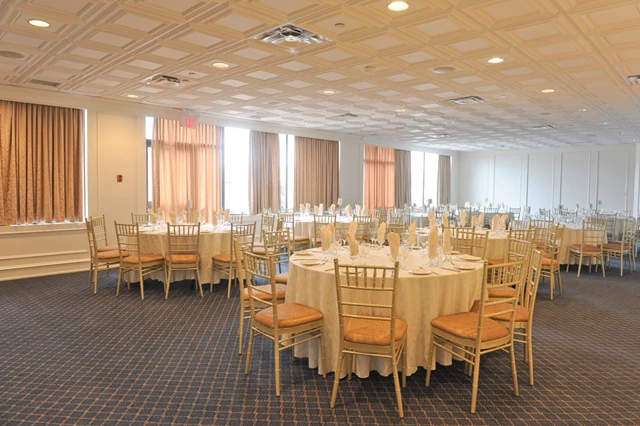 Banquet Halls: Montecassino Hotel & Event Venue 9