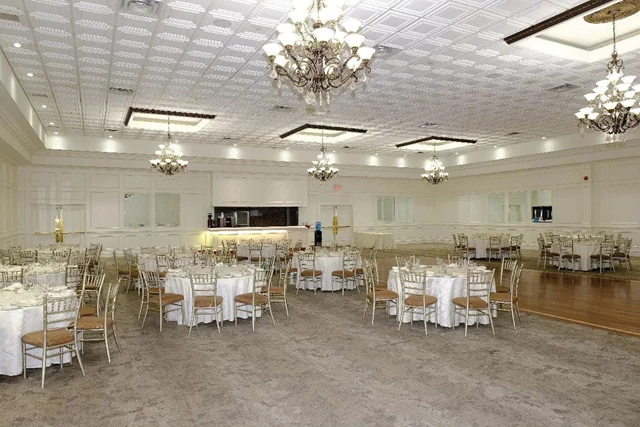 Banquet Halls: Montecassino Hotel & Event Venue 4