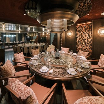 Restaurants: Mott 32 Restaurant 7