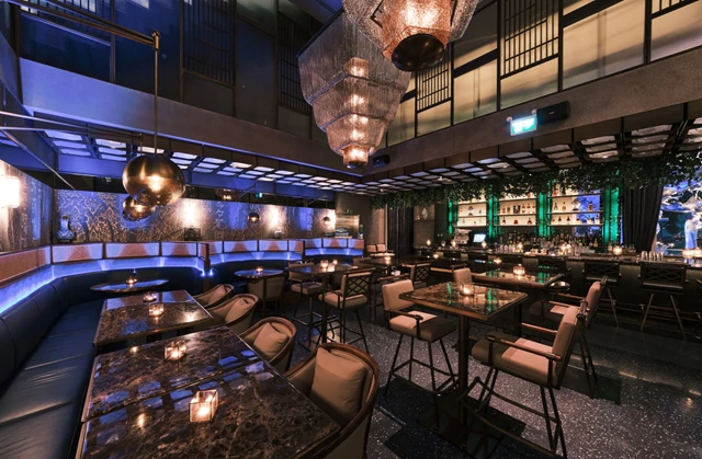 Restaurants: Mott 32 Restaurant 1