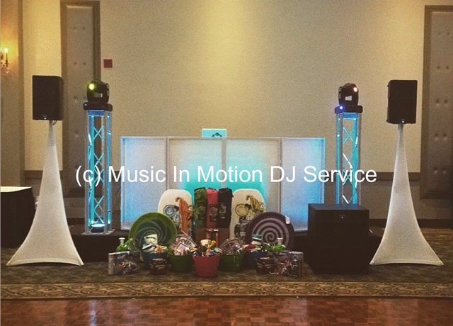 Disc Jockey's / DJs: Music in Motion DJ Service 12