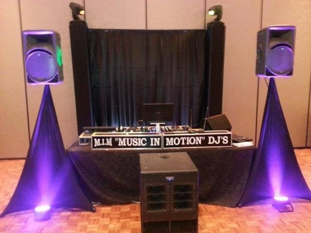 Disc Jockey's / DJs: Music in Motion DJ Service 10