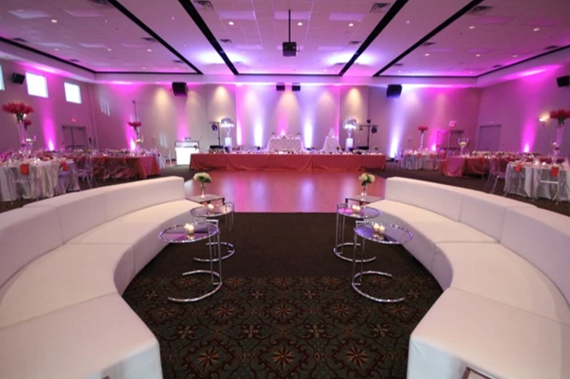 Banquet Halls: OE Banquet Hall 21