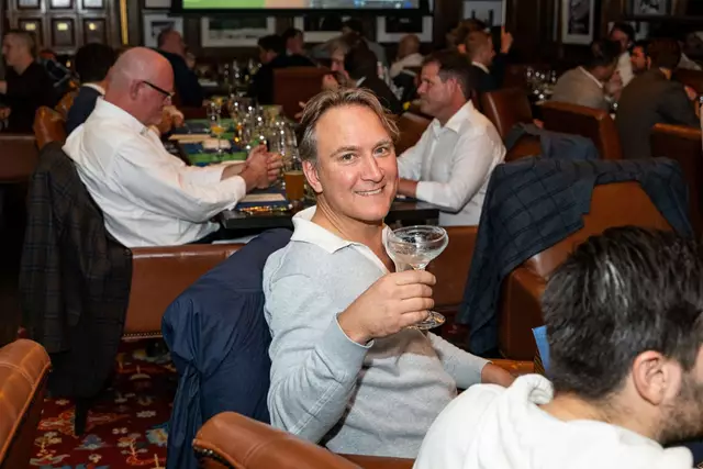 Restaurants: Oak Room 3