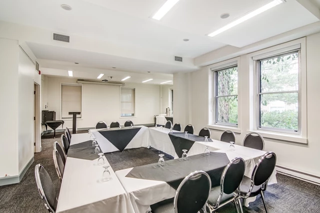 Conference Centres: Oakham House 5