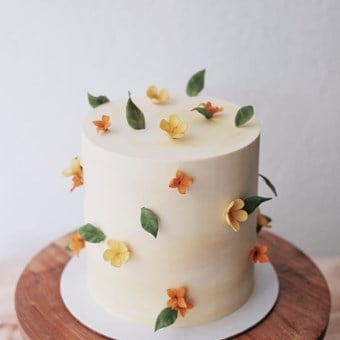Wedding Cakes: Olivia Yang Cake Studio 8