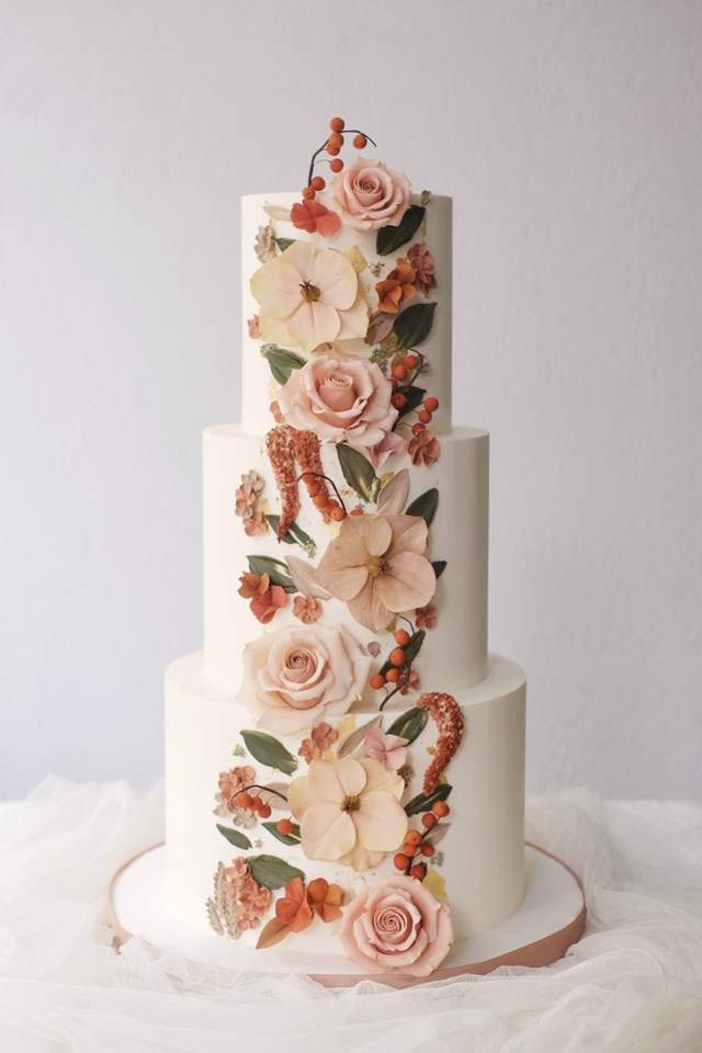 Wedding Cakes: Olivia Yang Cake Studio 5