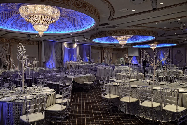 Banquet Halls: Paradise Banquet & Convention Centre 2