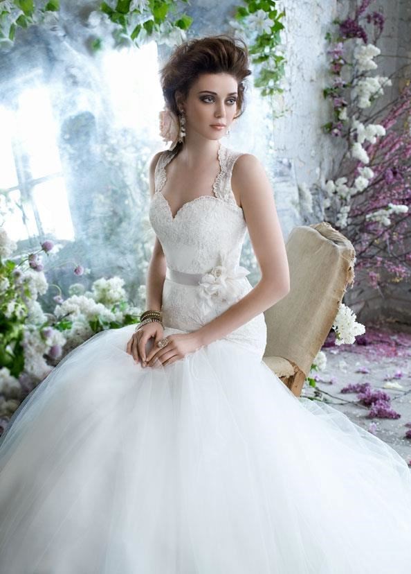 Wedding Dresses: Pearl Bridal House 2