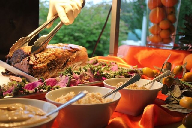 BBQ Caterers: Pig Roast Catering 25