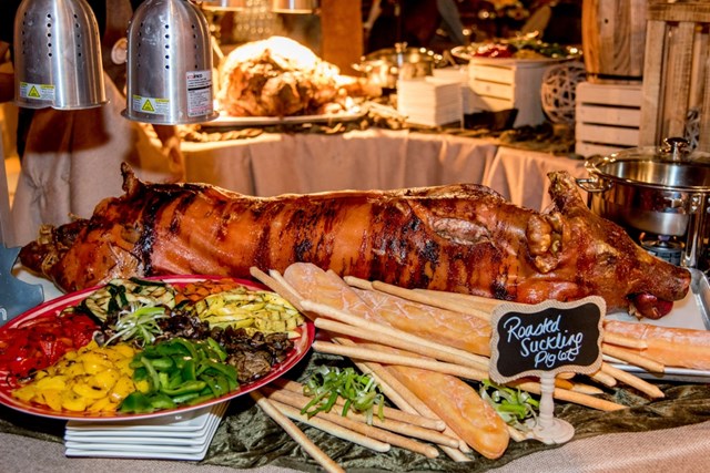 BBQ Caterers: Pig Roast Catering 1