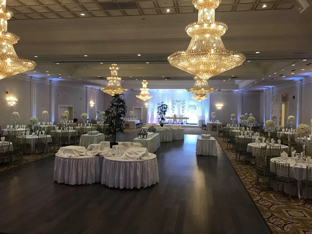 Banquet Halls: PineCrest Event Centre 4