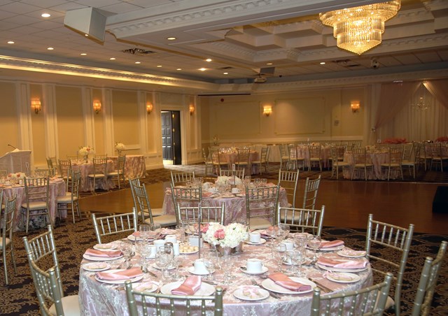 Banquet Halls: President Convention Centre 16