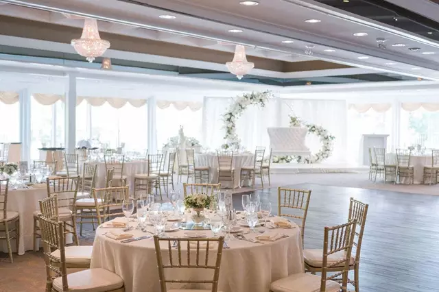 Golf & Country Clubs: Richmond Hill Country Club 3