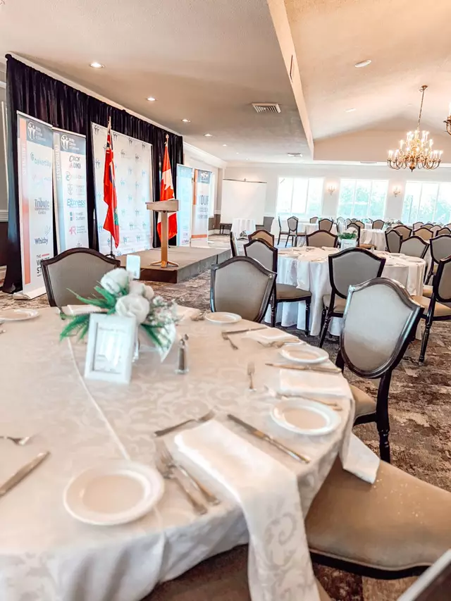 Golf & Country Clubs: Royal Ashburn Golf Club 5