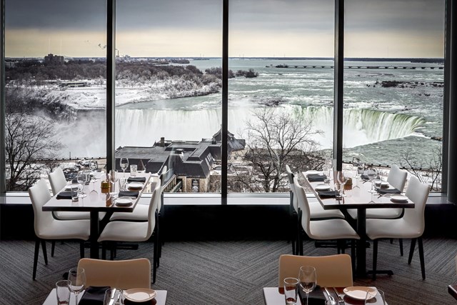 Restaurants: Ruth's Chris Steakhouse Niagara Falls 7