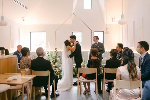 Restaurants: Sara Restaurant 1