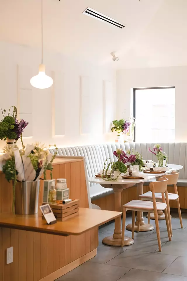 Restaurants: Sara Restaurant 4